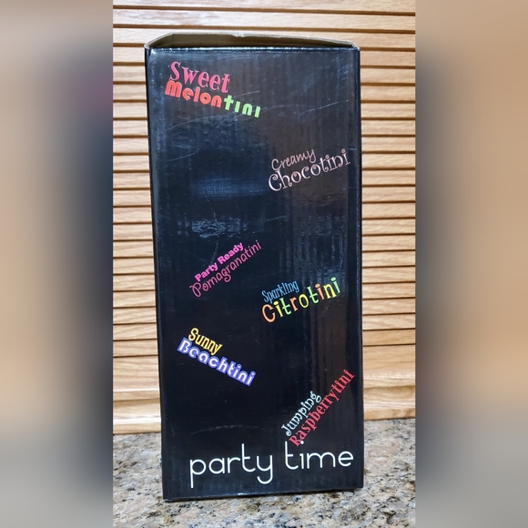 Party Time hand-painted wine glass "Happy Birthday" - Picture 3 of 4